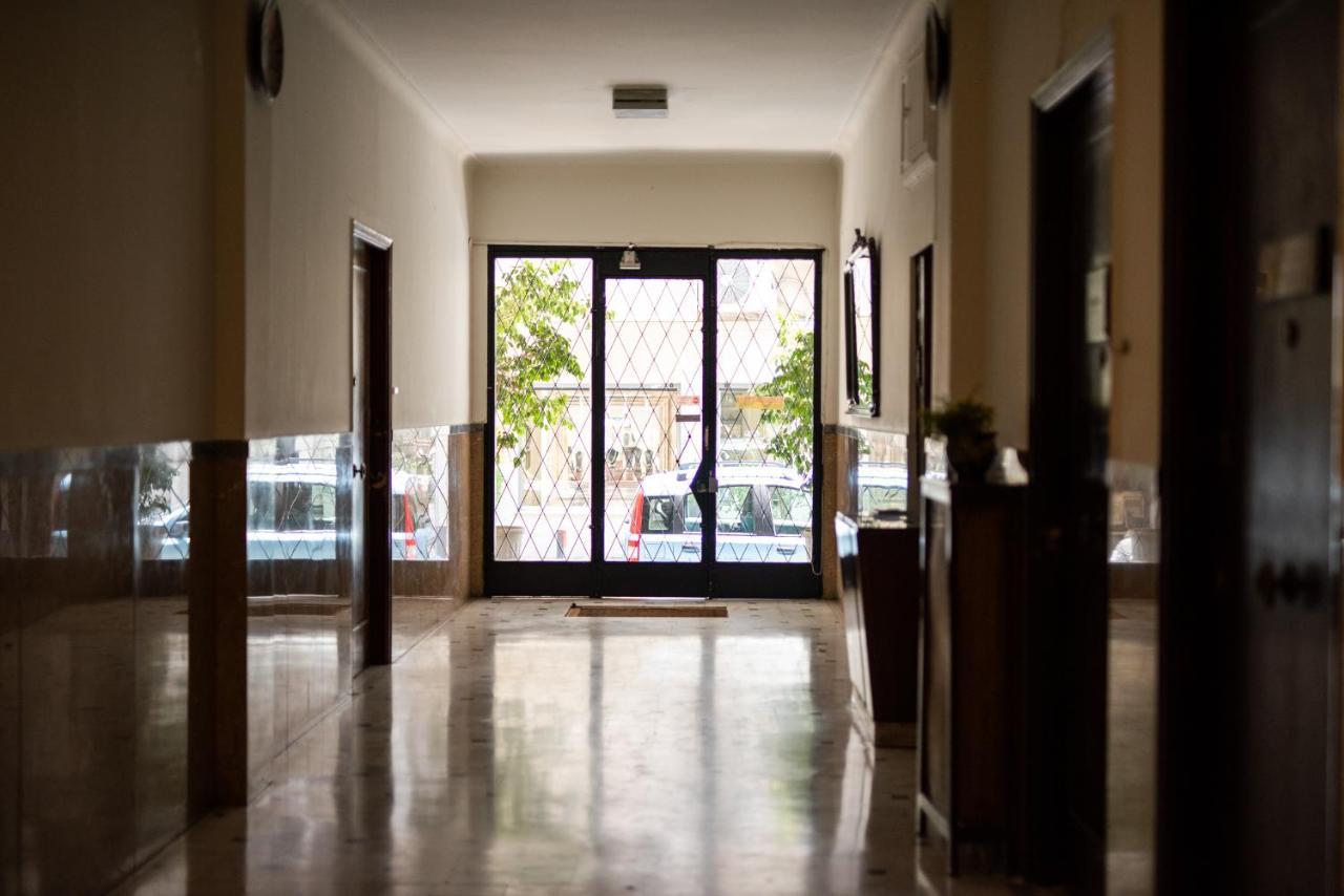 Two Bedroom Apt In Syntagma - Ermou Area Athens Ngoại thất bức ảnh